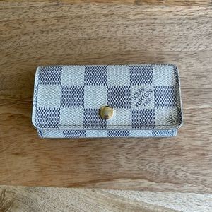Louis Vuitton Damier Azur 4 key holder